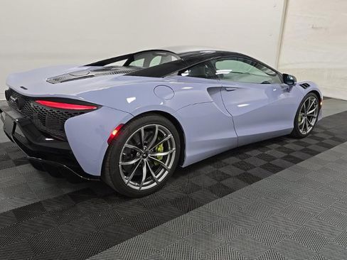 Used 2023 McLaren Artura RWD image 4