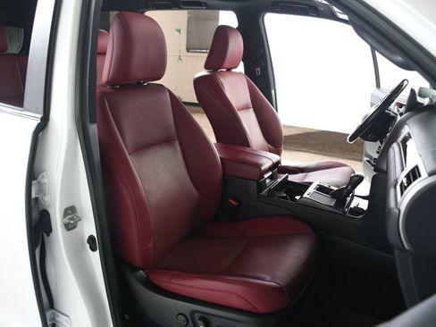 Used 2022 Lexus GX 460 Premium AWD/4WD image 32