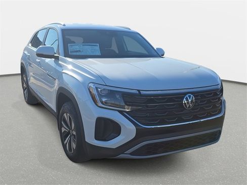 New 2026 Volkswagen Atlas Cross Sport SE image 3