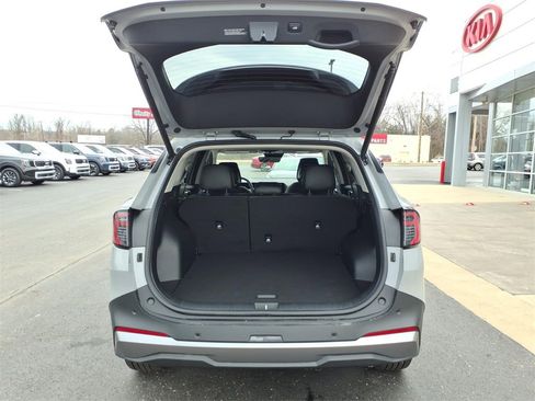 Used 2026 Kia Sportage EX w/ EX Panorama Roof Package image 7