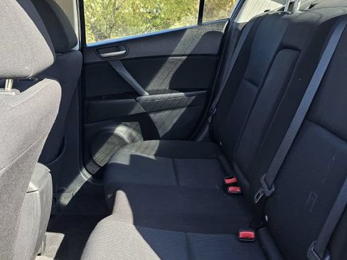 Used 2010 MAZDA MAZDA3 i Touring FWD image 6
