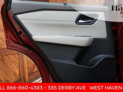 Certified 2024 Nissan Rogue SV w/ SV Premium Package AWD/4WD image 41