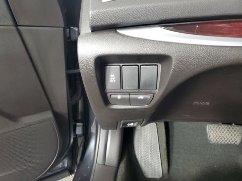 Used 2016 Acura TLX image 29