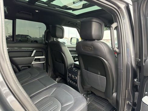 Used 2022 Land Rover Defender 110 X-Dynamic HSE image 19