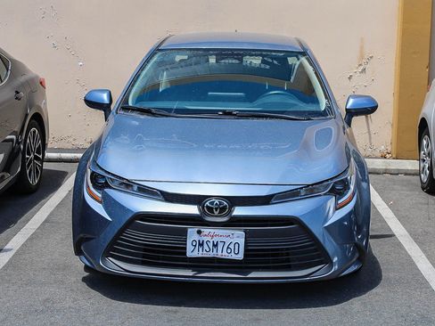 Used 2024 Toyota Corolla LE FWD image 2