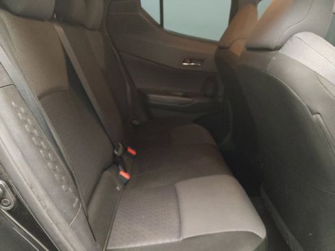 Used 2020 Toyota C-HR LE image 19