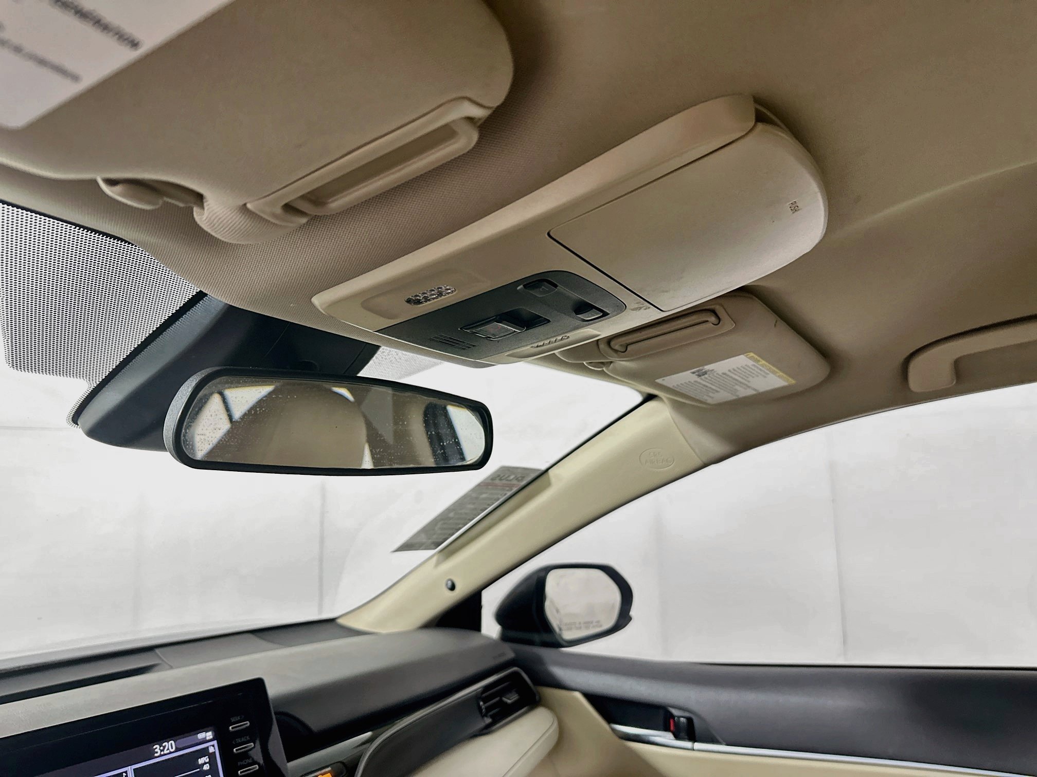 Used 2021 Toyota Camry LE FWD image 18