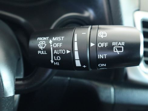 Used 2018 MAZDA MAZDA3 Touring w/ Appearance Package image 26