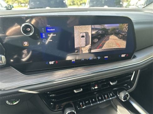 New 2026 Chevrolet Suburban LS image 25