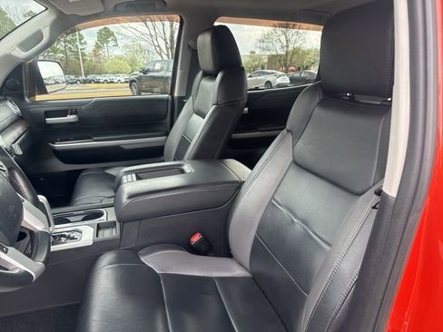 Used 2018 Toyota Tundra Limited w/ Limited Premium Package image 24