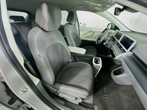 Used 2024 Hyundai Ioniq 5 SEL RWD image 31