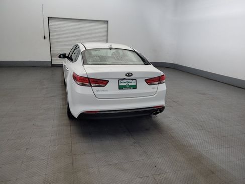 Used 2017 Kia Optima EX FWD image 6