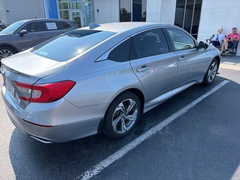 Used 2019 Honda Accord EX image 3