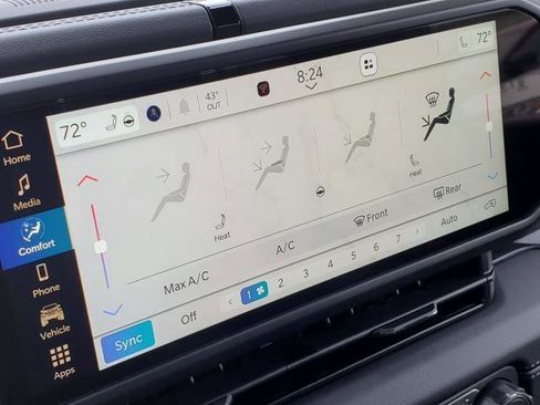 New 2026 Jeep Wrangler Unlimited Rubicon w/ Whitecap Package image 13