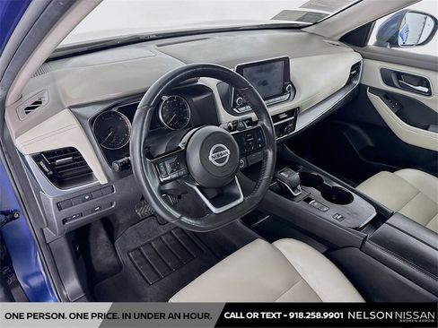 Certified 2021 Nissan Rogue SV w/ Premium Package image 9