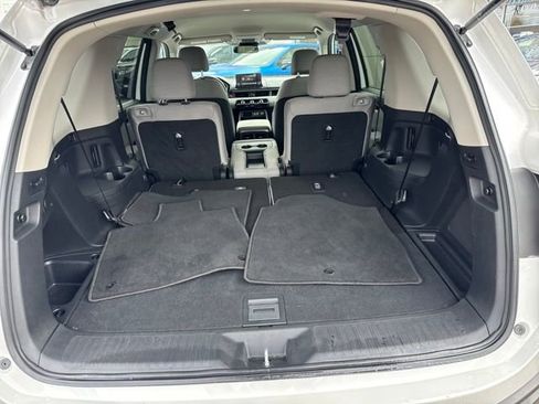 Certified 2023 Honda Pilot LX image 15