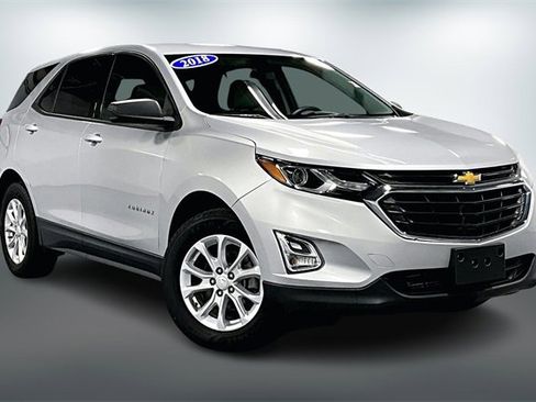 Used 2018 Chevrolet Equinox LS image 1