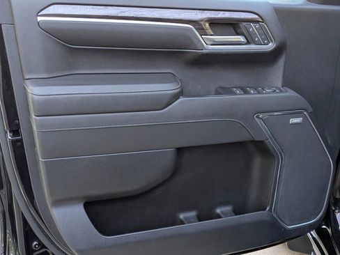 Used 2023 Chevrolet Silverado 1500 LTZ image 13