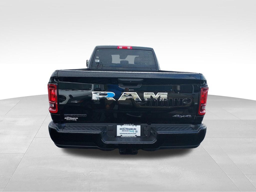 New 2027 RAM 2500 Big Horn AWD/4WD image 4