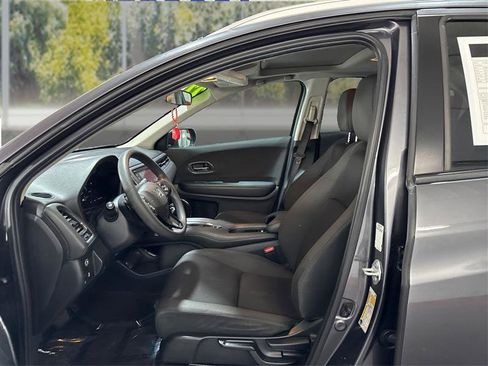 Used 2022 Honda HR-V EX image 9