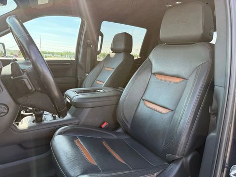 Used 2022 GMC Sierra 1500 AT4 w/ AT4 Premium Package AWD/4WD image 11