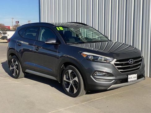 Used 2018 Hyundai Tucson Value image 3