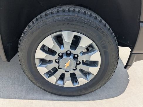 Used 2023 Chevrolet Silverado 2500 Custom w/ Custom Value Package AWD/4WD image 12