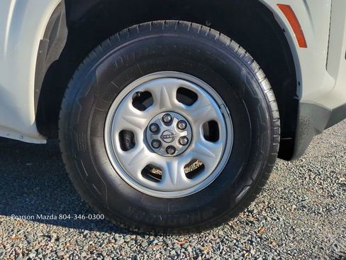Used 2023 Nissan Frontier S image 12