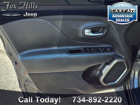 Used 2022 Jeep Renegade Latitude image 14