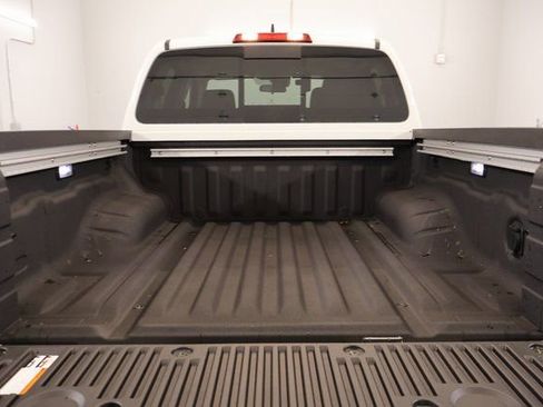 New 2026 Nissan Frontier SV w/ SV Convenience Package AWD/4WD image 22