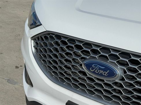Used 2024 Ford Edge SEL image 4