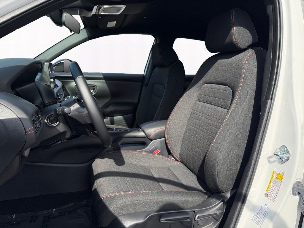 Used 2027 Honda HR-V Sport image 9