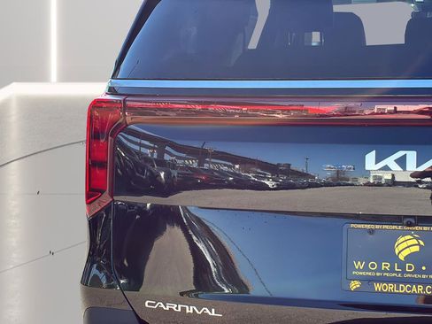 New 2026 Kia Carnival LXS image 30