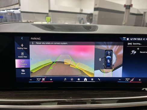 Certified 2024 BMW X7 xDrive40i w/ M Sport Package image 17