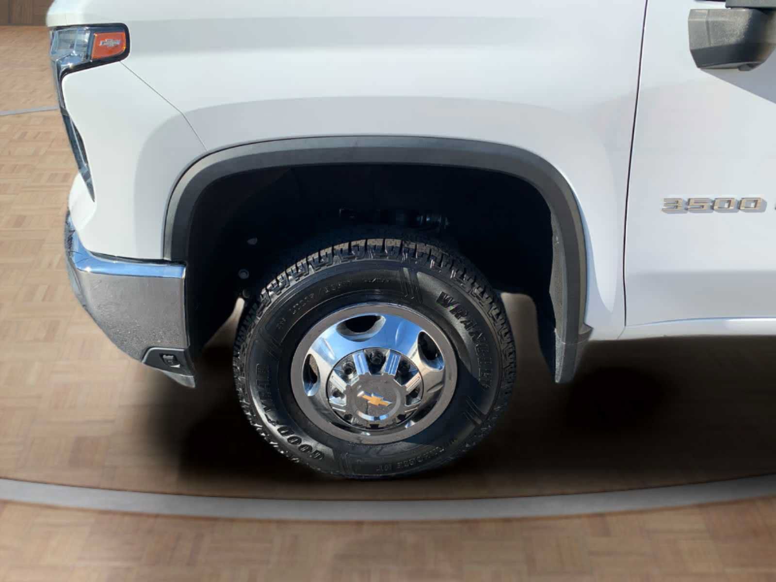 Used 2024 Chevrolet Silverado 3500 LTZ w/ LTZ Plus Package AWD/4WD image 32