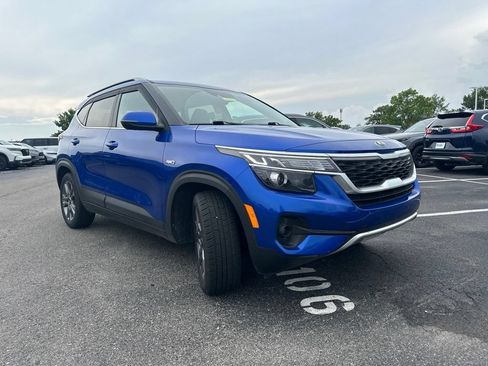 Used 2021 Kia Seltos S AWD/4WD image 14