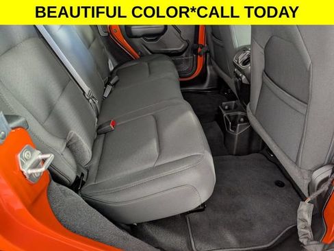 Used 2023 Jeep Wrangler Unlimited Sport AWD/4WD image 27