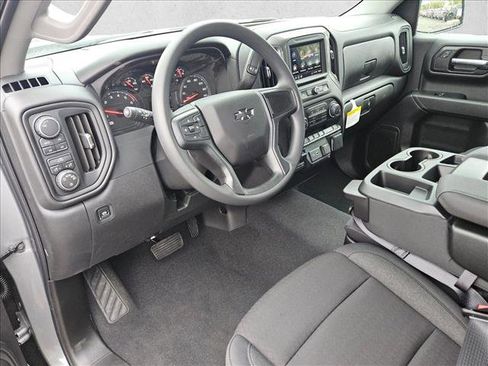 New 2026 Chevrolet Silverado 1500 Custom Trail Boss w/ LPO, Dark Essentials Package image 3