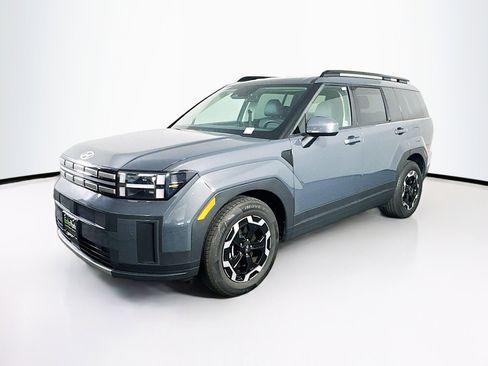 Used 2025 Hyundai Santa Fe SEL image 3