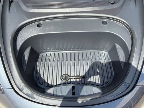 Used 2023 Tesla Model 3 Standard Range RWD image 37