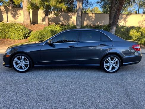 Used 2013 Mercedes-Benz E 350 Sedan image 2