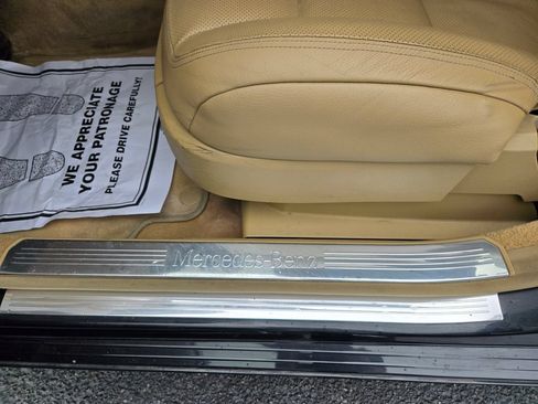 Used 2012 Mercedes-Benz S 550 4MATIC w/ Premium 2 Pkg image 17
