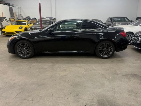 Used 2010 INFINITI G37 Convertible w/ Premium Pkg RWD image 24