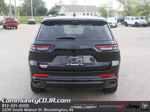 New 2025 Jeep Grand Cherokee L Summit w/ Advanced Protech Group IV image 6