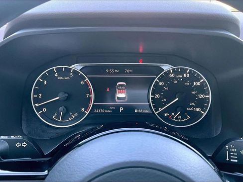 Used 2023 Nissan Rogue SV AWD/4WD image 19