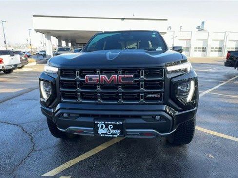 Used 2025 GMC Canyon AT4 w/ Nightfall Edition image 3