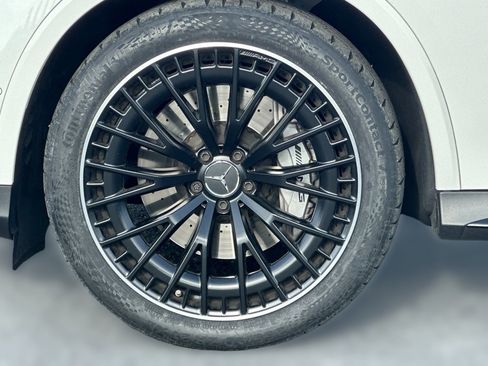 Certified 2024 Mercedes-Benz GLC 43 AMG 4MATIC image 12