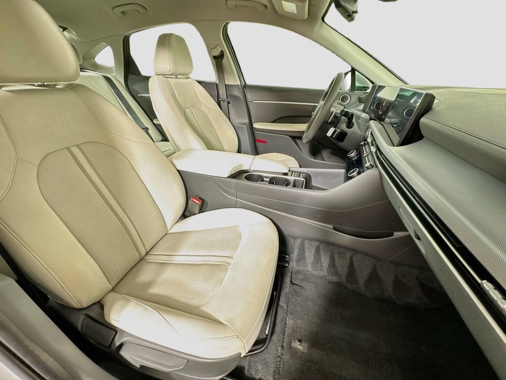 Used 2024 Hyundai Sonata SEL FWD image 29