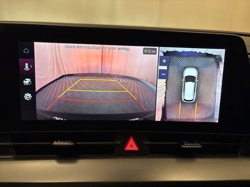 Certified 2025 Kia Sportage SX Prestige image 19