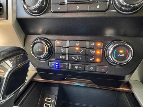 Used 2019 Ford F150 Lariat AWD/4WD image 19
